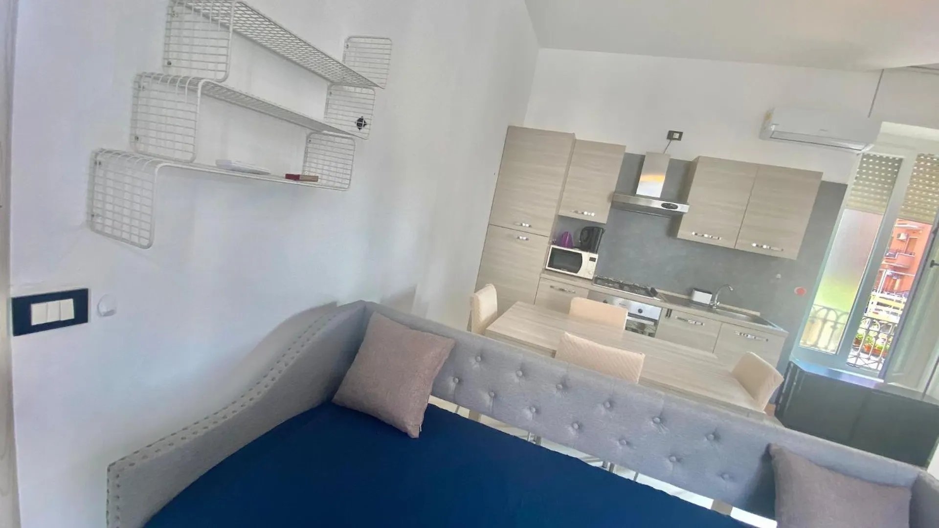 Modica Home, Graziosa E Silenziosa, Nel Cuore Del Quartiere Famagosta Milán 0*,  Italia